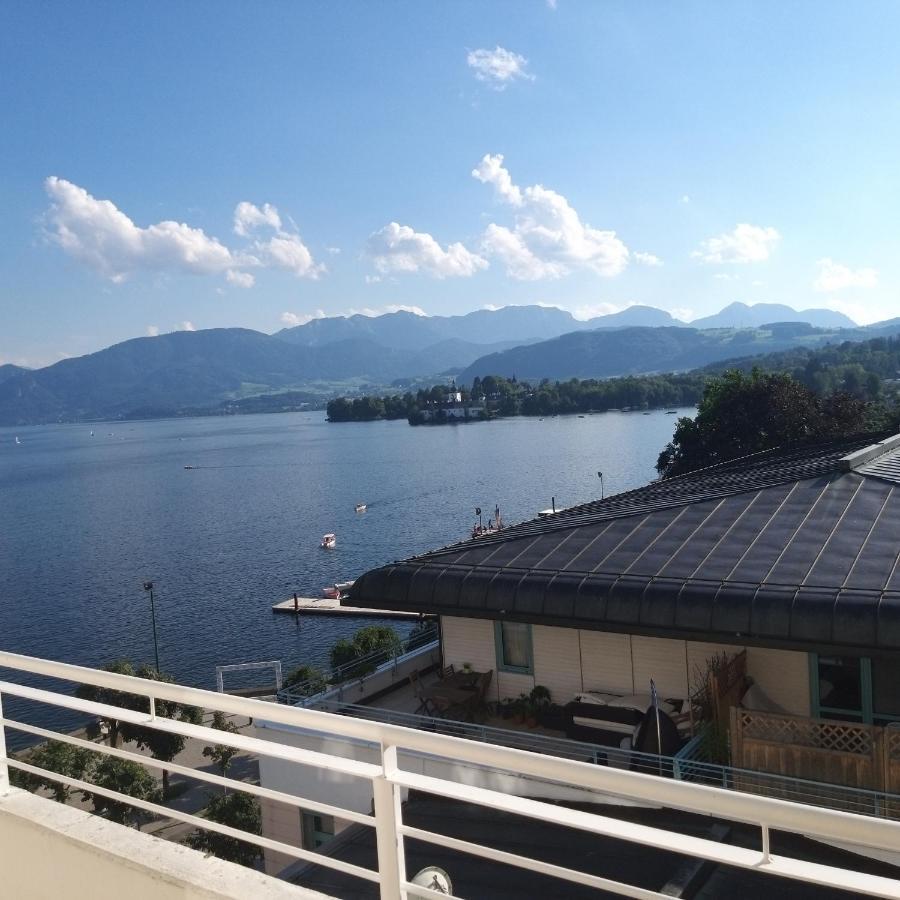 Fantastic Lake And Mountain View, First Row Lakeside 格蒙登 外观 照片