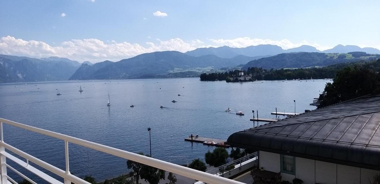Fantastic Lake And Mountain View, First Row Lakeside 格蒙登 外观 照片
